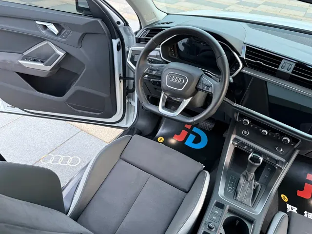 Audi Q3 — Фото автомобиля 21