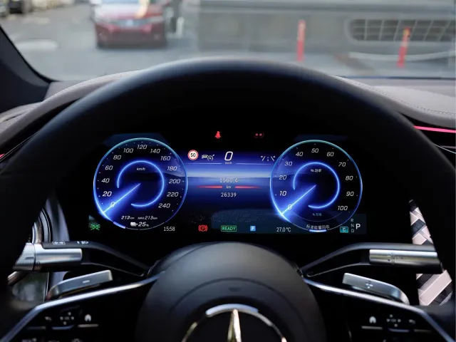 Mercedes-Benz EQS — Фото автомобиля 9