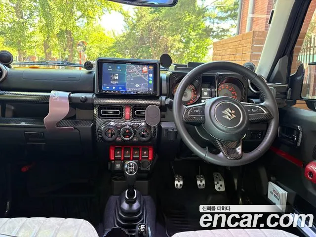 Suzuki Jimny — Фото автомобиля 6