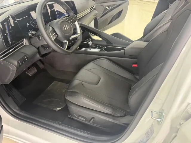 Hyundai Elantra — Фото автомобиля 7