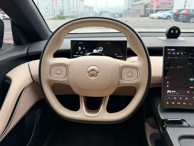 Nio ET5 Touring — Фото автомобиля 5