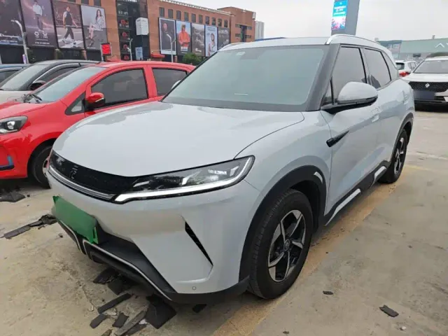 Фотография автомобиля — BYD Yuan UP
