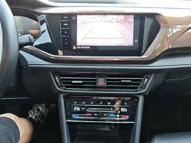 Volkswagen Tharu — Фото автомобиля 12