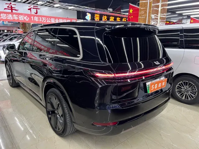 Li Auto L9 — Фото автомобиля 3
