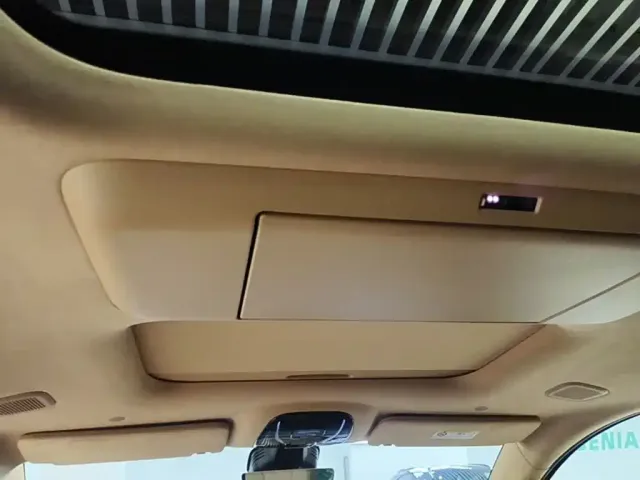 Voyah Auto Voyah Dreamer 2025 PHEV AWD Flagship Kunpeng Edition — Фото автомобиля 17