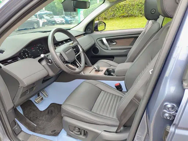 Land Rover Discovery Sport — Фото автомобиля 7