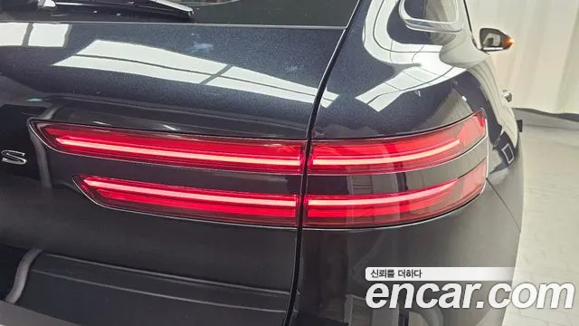 Genesis GV70 — Фото автомобиля 8