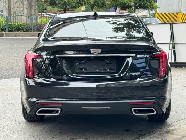 Cadillac CT5 — Фото автомобиля 16