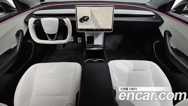 Tesla Model 3 — Фото автомобиля 6