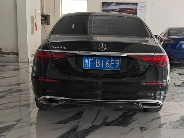 Mercedes-Benz S-Class — Фото автомобиля 4