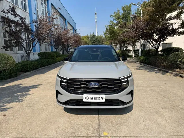 Ford Edge — Фото автомобиля 2