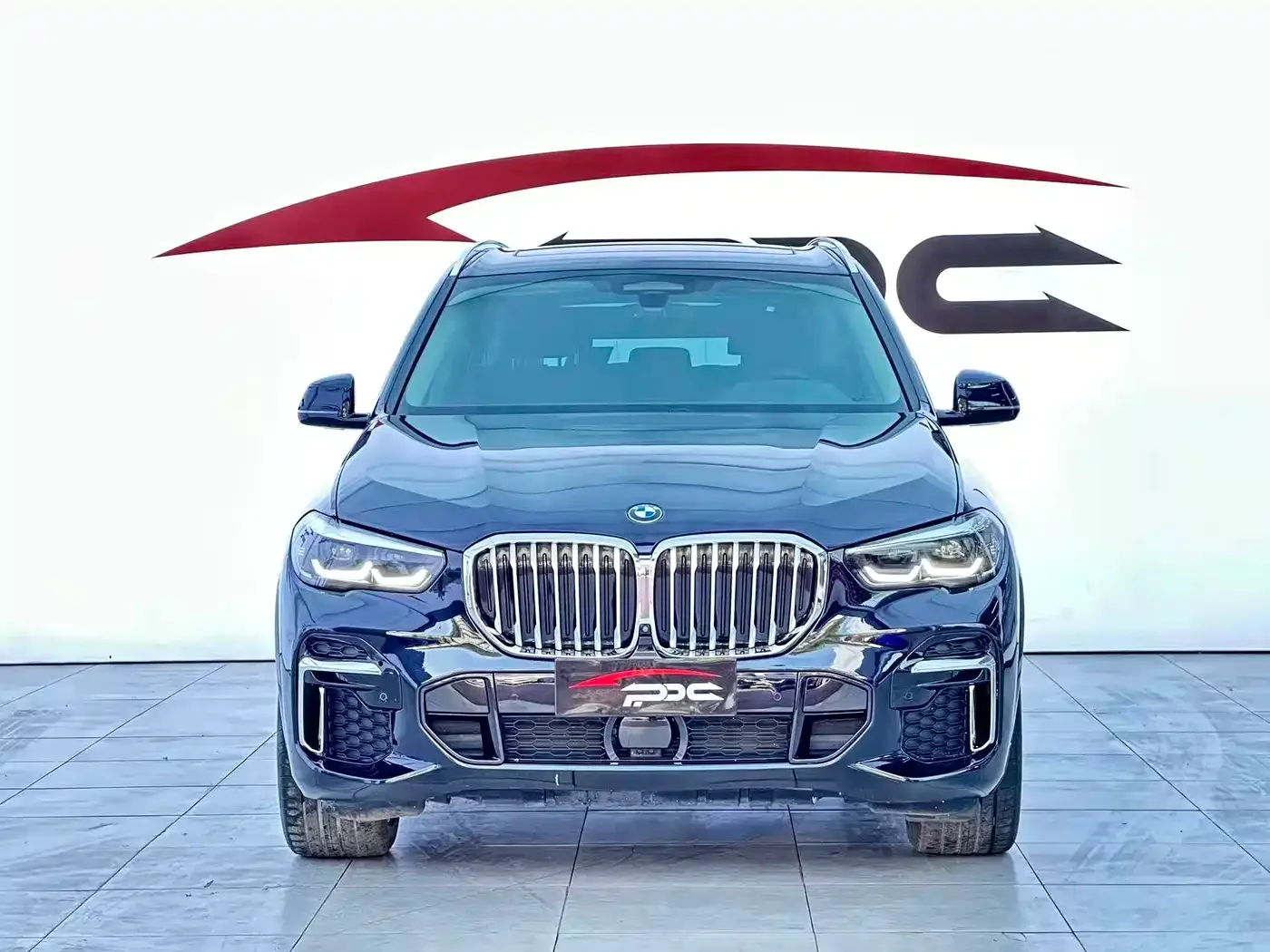 BMW BMW X5 2022 Facelift xDrive 30Li M Sport Package — Фото автомобиля 2