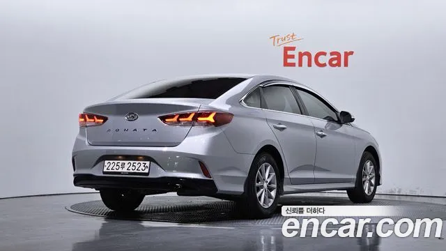 Hyundai Sonata New Rise — Фото автомобиля 2