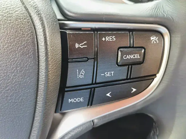 Lexus ES — Фото автомобиля 27