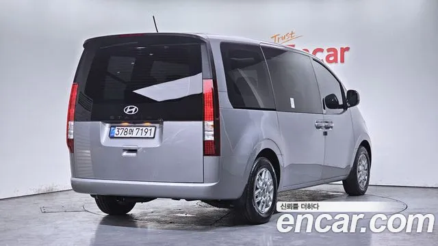 Hyundai Staria — Фото автомобиля 2