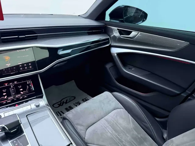 Audi A6L — Фото автомобиля 11