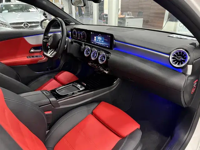 Mercedes-Benz A-Class AMG — Фото автомобиля 12