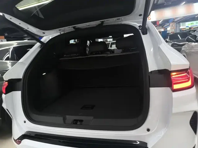 BYD Song PLUS — Фото автомобиля 18