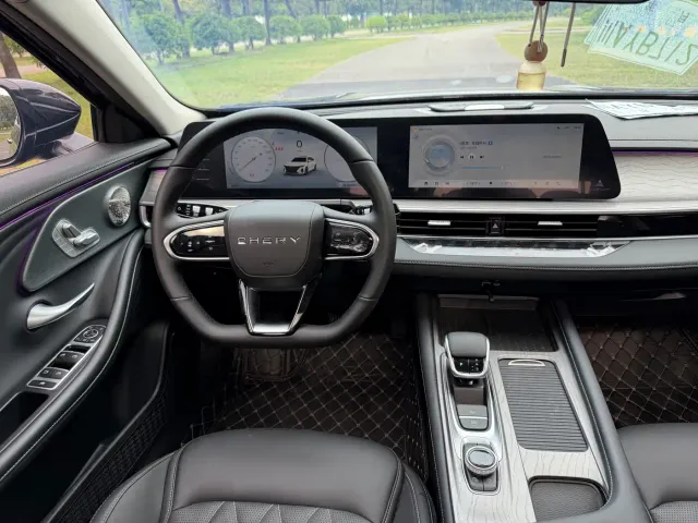 Chery Arrizo 8 — Фото автомобиля 10
