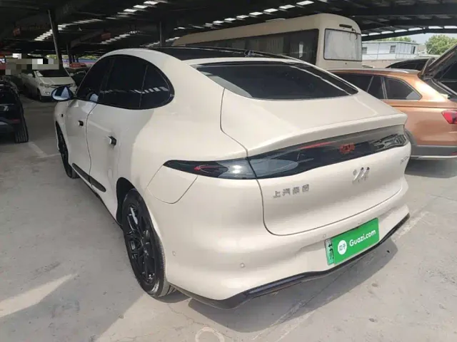 IM Motors LS6 — Фото автомобиля 4