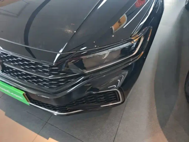 Volkswagen Passat — Фото автомобиля 23
