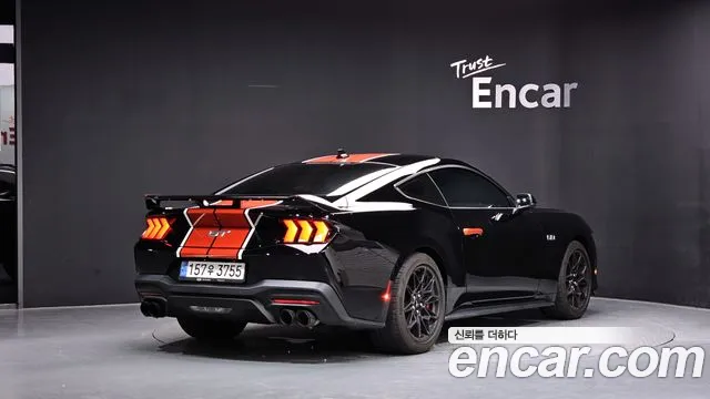 Ford Mustang Mustang 7 поколение 5.0 GT Premium Купе — Фото автомобиля 2