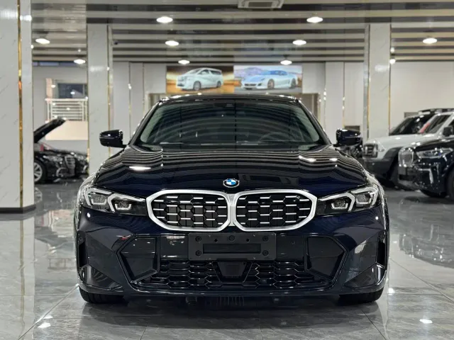 BMW 3 Series — Фото автомобиля 2