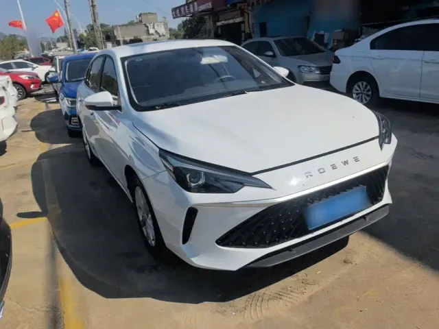 Roewe i5 — Фото автомобиля 3