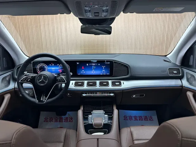 Mercedes-Benz GLE-Class — Фото автомобиля 10