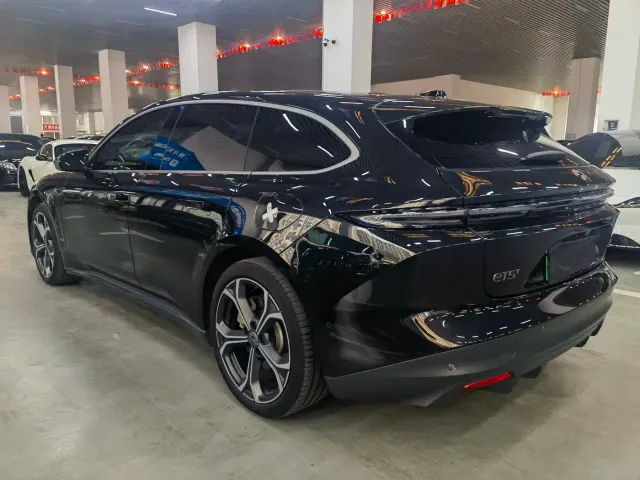 Nio ET5 Touring — Фото автомобиля 6