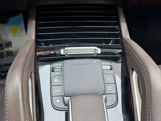 Mercedes-Benz GLE-Class — Фото автомобиля 26