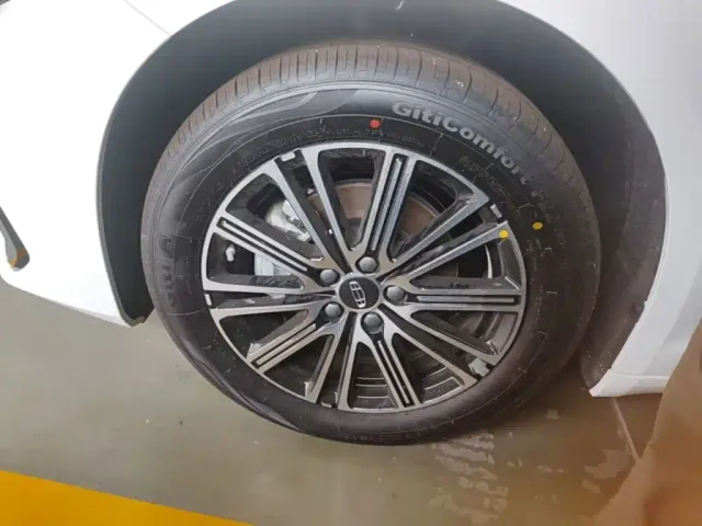 Geely Xingrui — Фото автомобиля 22