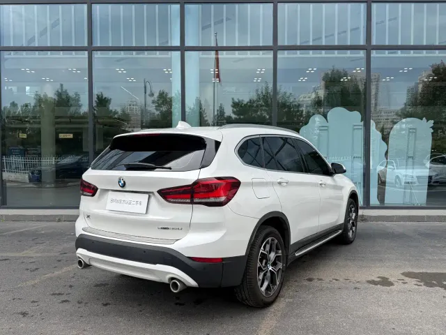BMW X1 — Фото автомобиля 7