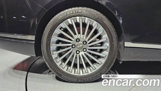 Genesis G80 Electrified G80 (RG3) — Фото автомобиля 3