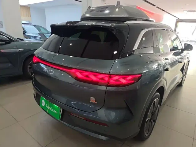 BYD Tang L — Фото автомобиля 6