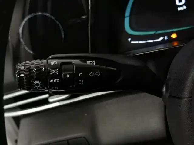 Hyundai Elantra — Фото автомобиля 21