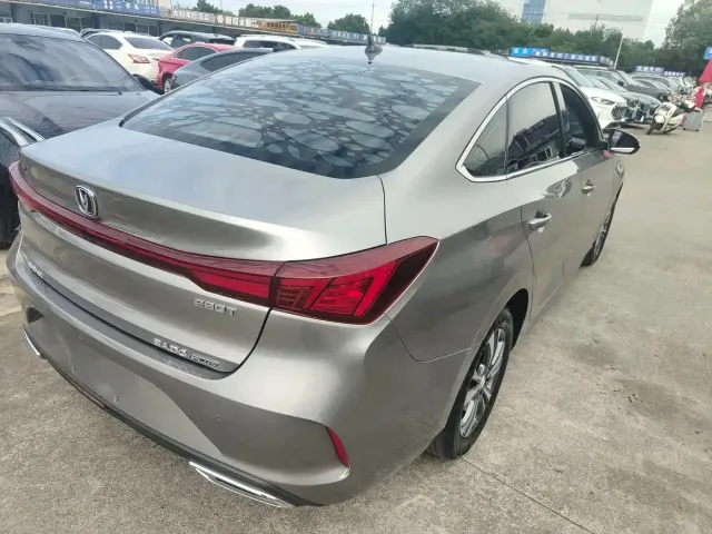 Changan Eado — Фото автомобиля 15