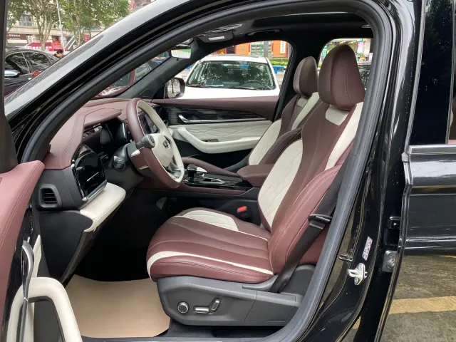 Geely Xingyue L — Фото автомобиля 9