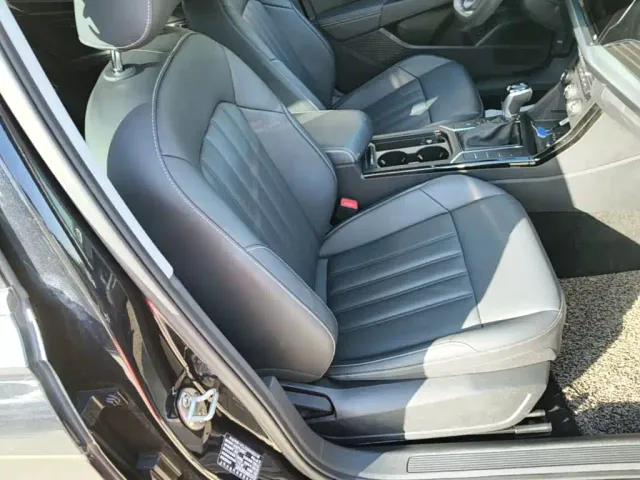 Volkswagen Passat — Фото автомобиля 24
