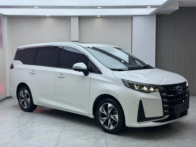 GAC Trumpchi M6 — Фото автомобиля 3