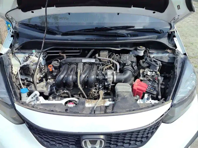 Honda Fit — Фото автомобиля 10