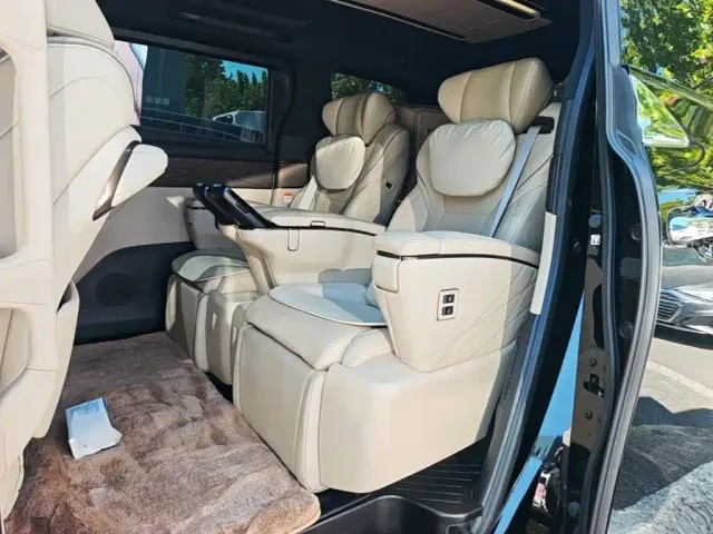 Toyota Vellfire — Фото автомобиля 16