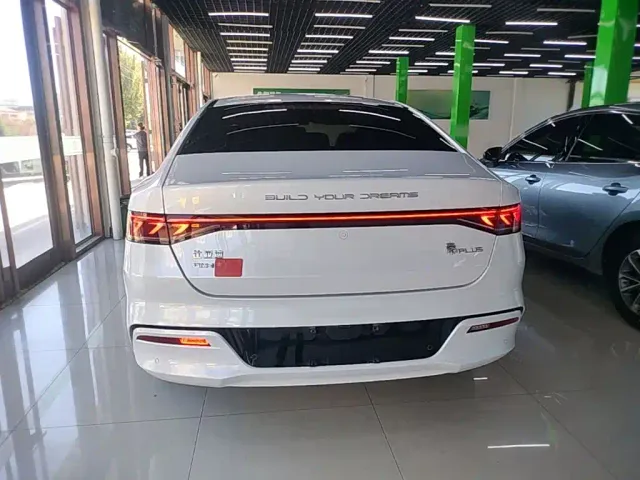 BYD Qin PLUS — Фото автомобиля 5