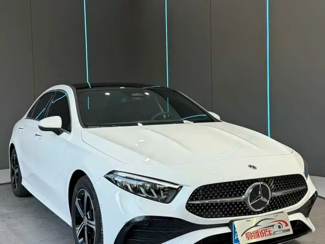 Mercedes-Benz A-Class — Фото автомобиля 3