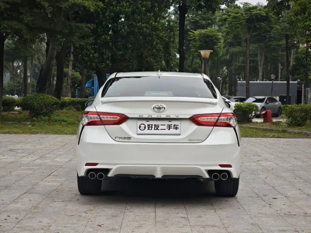 Toyota Camry — Фото автомобиля 6