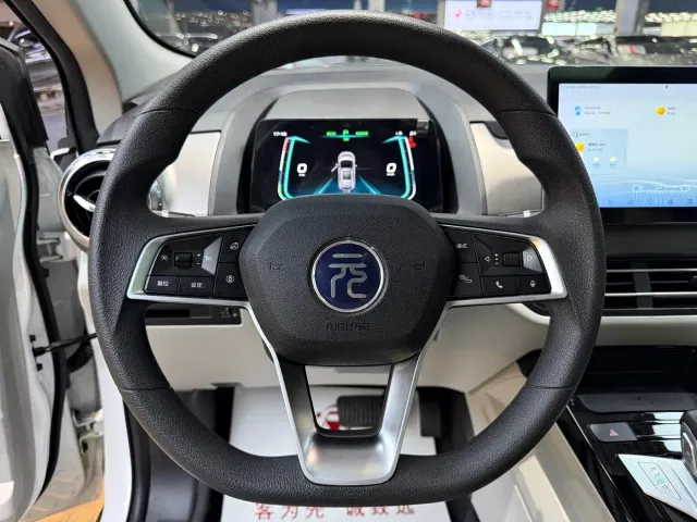 BYD Yuan Pro — Фото автомобиля 10