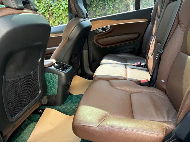 Volvo XC90 — Фото автомобиля 13