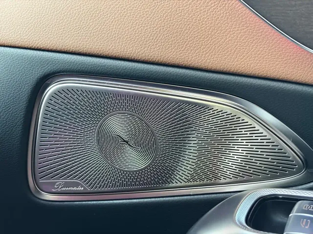 Mercedes-Benz E-Class — Фото автомобиля 13