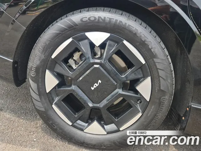 Kia Carnival Generation 4 — Фото автомобиля 5