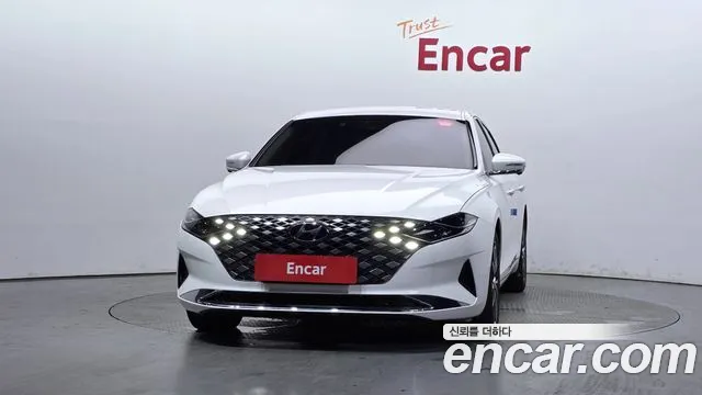 Hyundai Grandeur Новый Grandeur IG — Фото автомобиля 3